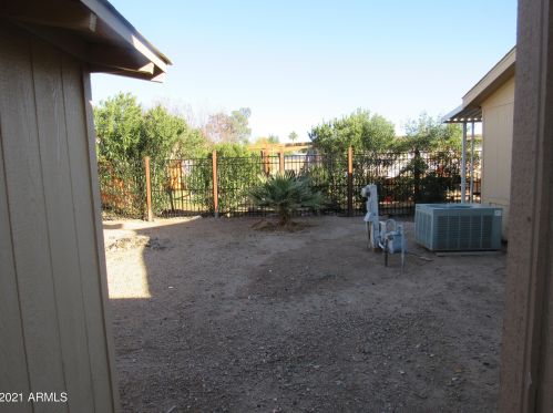 26 Bluefield Ave, Phoenix AZ 85032-1415 exterior