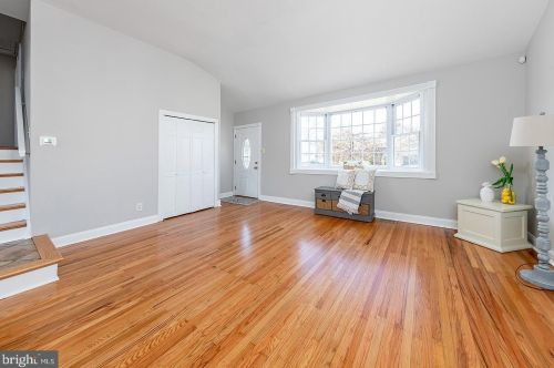 7 Nassau Ave, West Deptford NJ 08066-1120 exterior