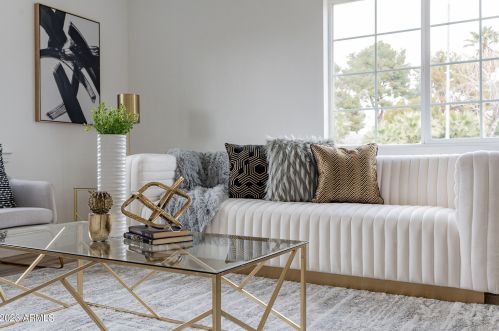 1121 Bethany Home Rd, Phoenix AZ  85014-2229 exterior