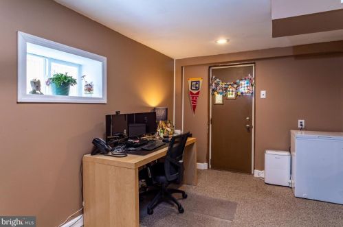 1037 Salem Ave, West Deptford NJ 08096-6062 exterior