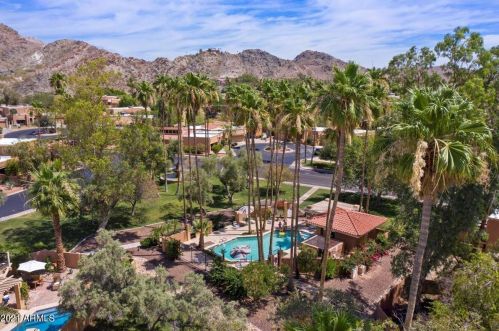 10632 11th St, Phoenix AZ 85020-1180 exterior