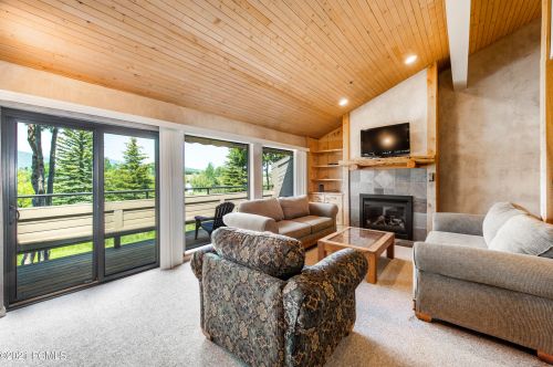 2161 Fenchurch Dr, Park City UT 84060-7822 exterior