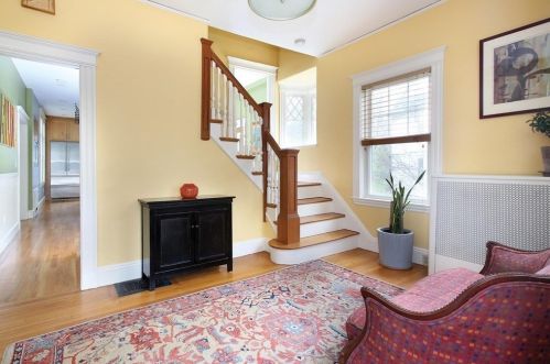 23 Stearns St, Newton, MA 02459-2441