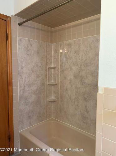 51 Laurel Ave, Kearny NJ 07032-2951 exterior