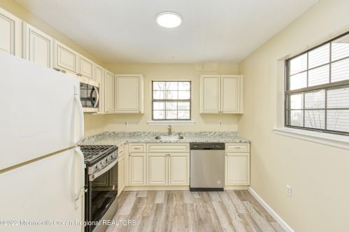 1200 Fern Ct, Jackson Twp NJ  08527-4177 exterior