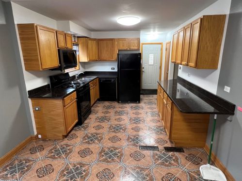 3909 Wenonah Ave, Forest View, IL 60402-4106