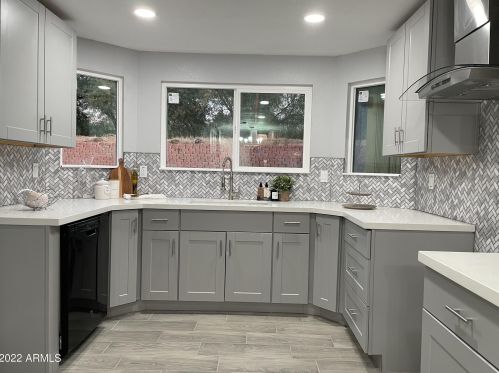 1331 Andorra Dr, Phoenix AZ  85032 exterior