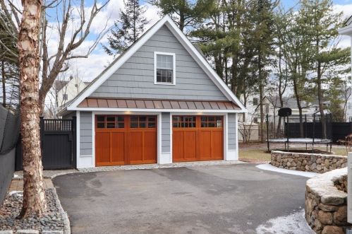 64 Fair Oaks Park, Needham MA 02492-3104 exterior