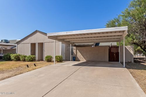 7002 42nd St, Phoenix AZ 85032-2205 exterior