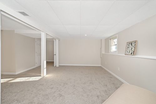 79 Valmor St, Worcester MA 01604-2447 exterior