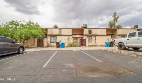 3646 69th Ave, Phoenix AZ 85033-4412 exterior