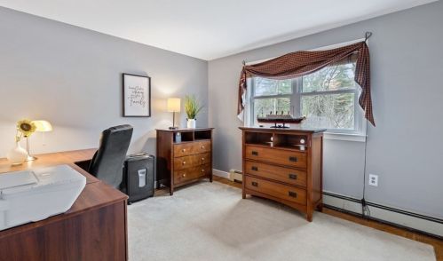 105 Hall Dr, Hingham MA 02061-1813 exterior