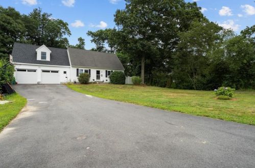 174 Peaked Rock Rd, Wakefield, RI 02879-3030