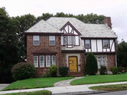 1866 Beacon St, Newton, MA 02468-1442