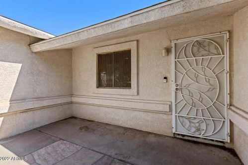 7207 35th Dr, Phoenix, AZ 85051-8208