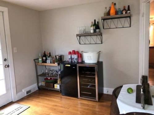 28 Highland Ave, West Bridgewater MA 02379-1118 exterior