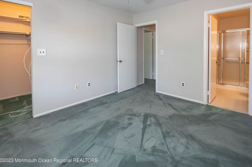 61 Honeysuckle Ln, Tinton Falls NJ 07701-6740 exterior