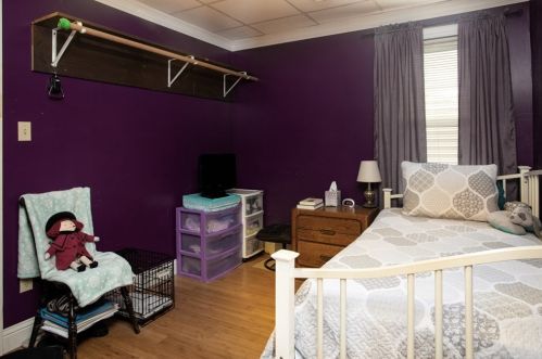 183 Thomas St, Fall River MA 02723-2404 exterior