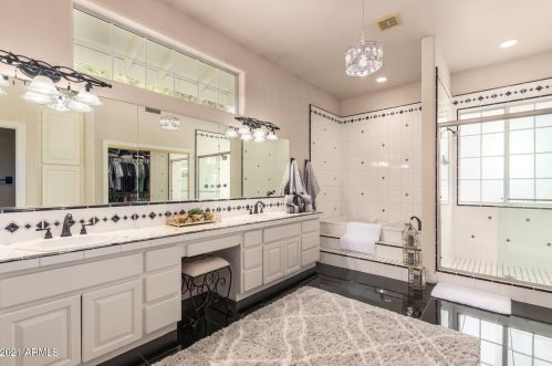 14828 15th Ave, Phoenix AZ 85015-3806 exterior