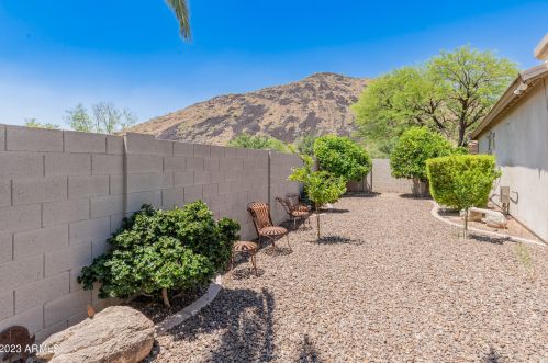 26205 56 Dr, Phoenix AZ 85031-1831 exterior