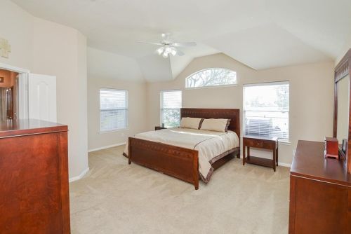 9111 Bonbrook Bnd Ln, Richmond TX 77469-4730 exterior