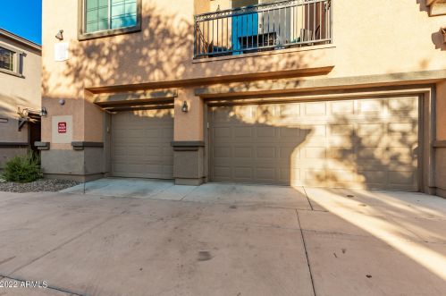 7515 30th Pl, Phoenix AZ  85042-6050 exterior