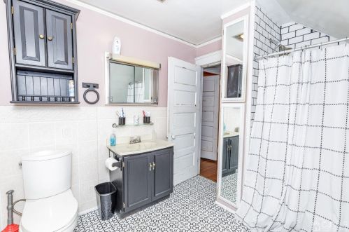 5 Central Ave, Dover NJ 07803-2432 exterior