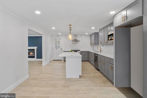 1 18th St, Burlington NJ  08016-4605 exterior