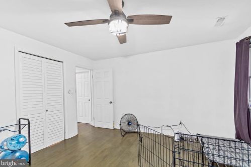 716 Creek Ln, West Deptford NJ 08051-1631 exterior