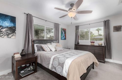 2126 Cambridge Ave, Phoenix AZ 85007-1111 exterior