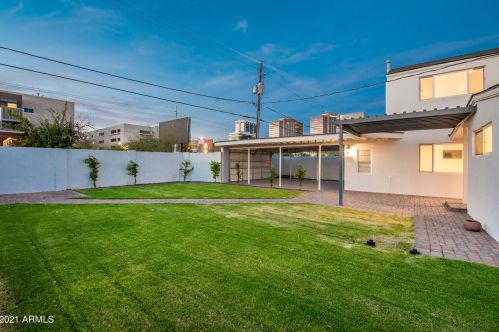 70 Edgemont Ave, Phoenix AZ 85035-2212 exterior