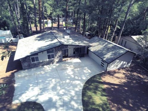 2071 Deborah Dr, Atlanta GA 30345-3917 exterior