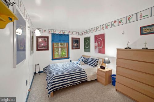 7442 Weather Worn Way, Columbia MD 21046-1434 exterior