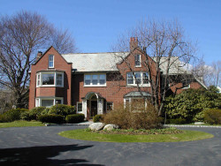 9 Burnham Rd, Newton, MA 02465-2927