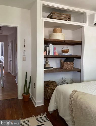 2017 Bancroft St, Philadelphia PA  19145-3025 exterior