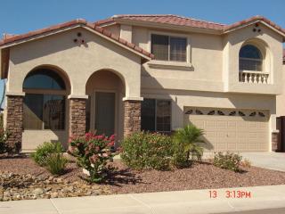 2212 Blaylock Dr, Phoenix AZ  85085-8702 exterior