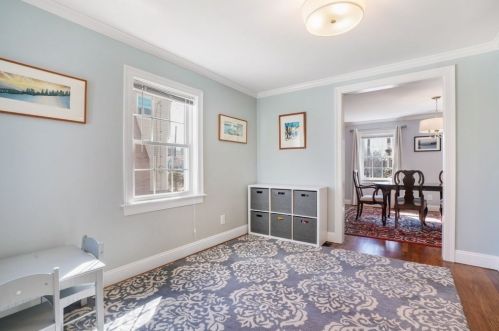 58 Taylor Ave, Dedham MA 02026-5104 exterior