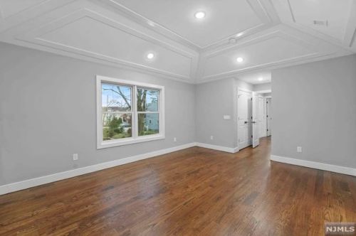 628 Knickerbocker Rd, Cresskill NJ  07626-1023 exterior