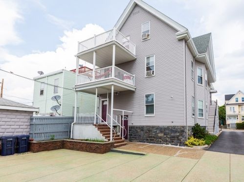 382 Main St, Everett MA  02149-5712 exterior