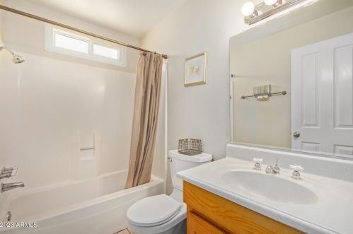 4115 Alta Vista Rd, Phoenix AZ 85041-4916 exterior