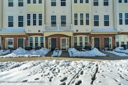 44 Kyle Dr, Tinton Falls, NJ 07712-7536