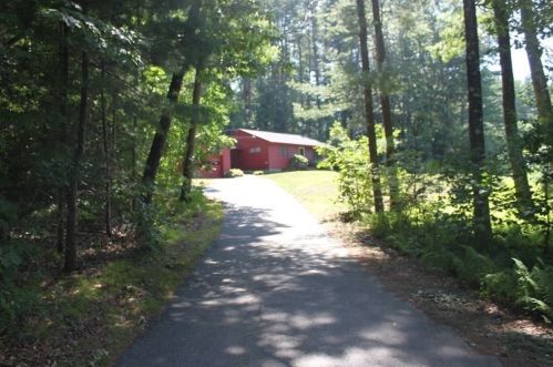 134 Arlington St, Acton MA 01720-2424 exterior