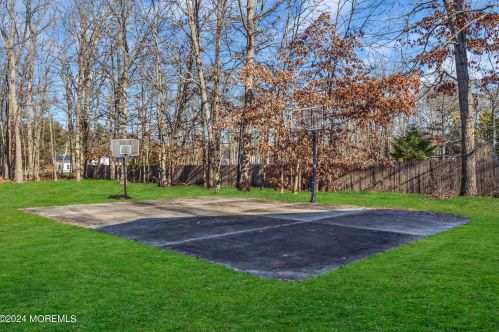 6 Afton Rd, Jackson Twp NJ 08527-3131 exterior