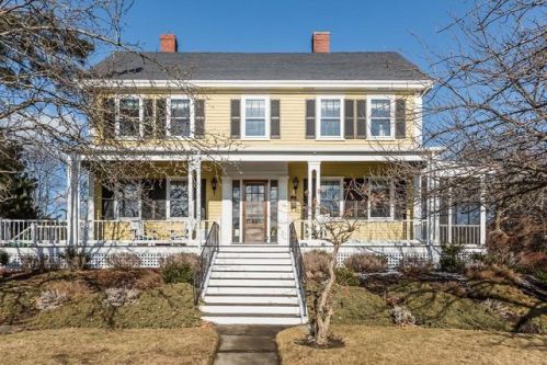 7 Harmony Ct, Nahant MA  01908-1431 exterior