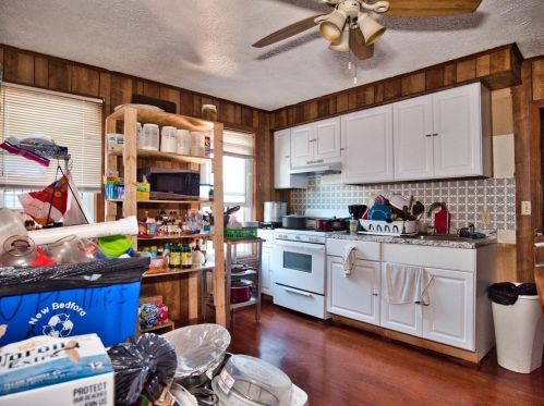 24 Adams St, New Bedford MA 02746-1333 exterior