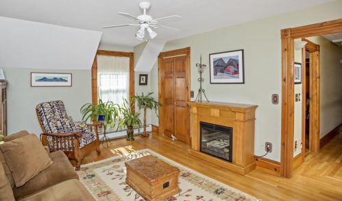 221 Union St, Weymouth MA 02190-2827 exterior