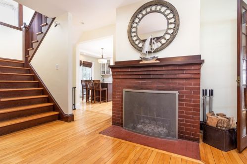 124 Elm Ave, Quincy MA 02170-2939 exterior