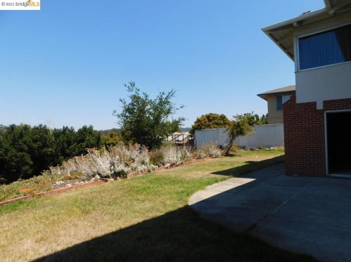 1612 View Dr, San Leandro CA  94577-5343 exterior