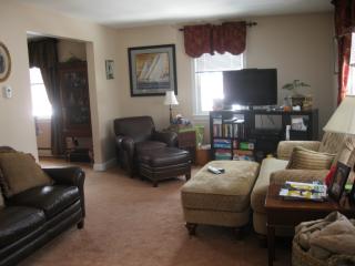 114 Thurston Rd, Newton MA  02464-1200 exterior