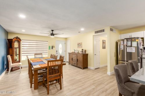 13214 40 Pl, Phoenix AZ 85050-7229 exterior